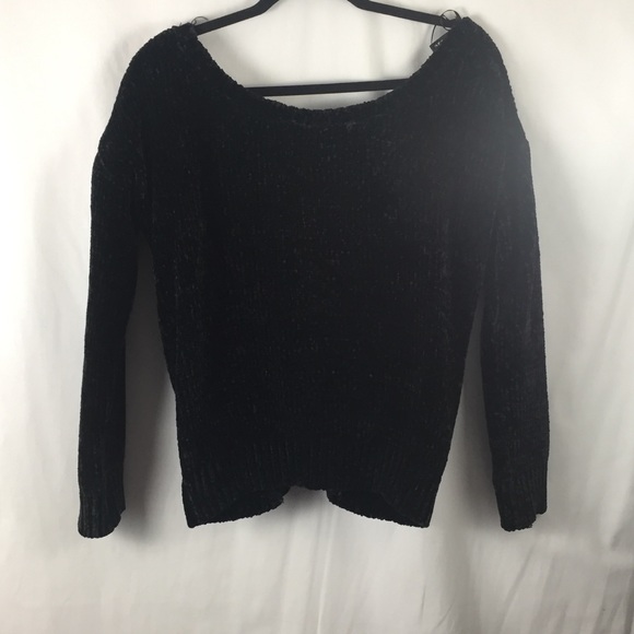 DESIGN LAB Lord & Taylor Chunky Off the Shoulder Crossbody Sweater - Picture 3 of 5